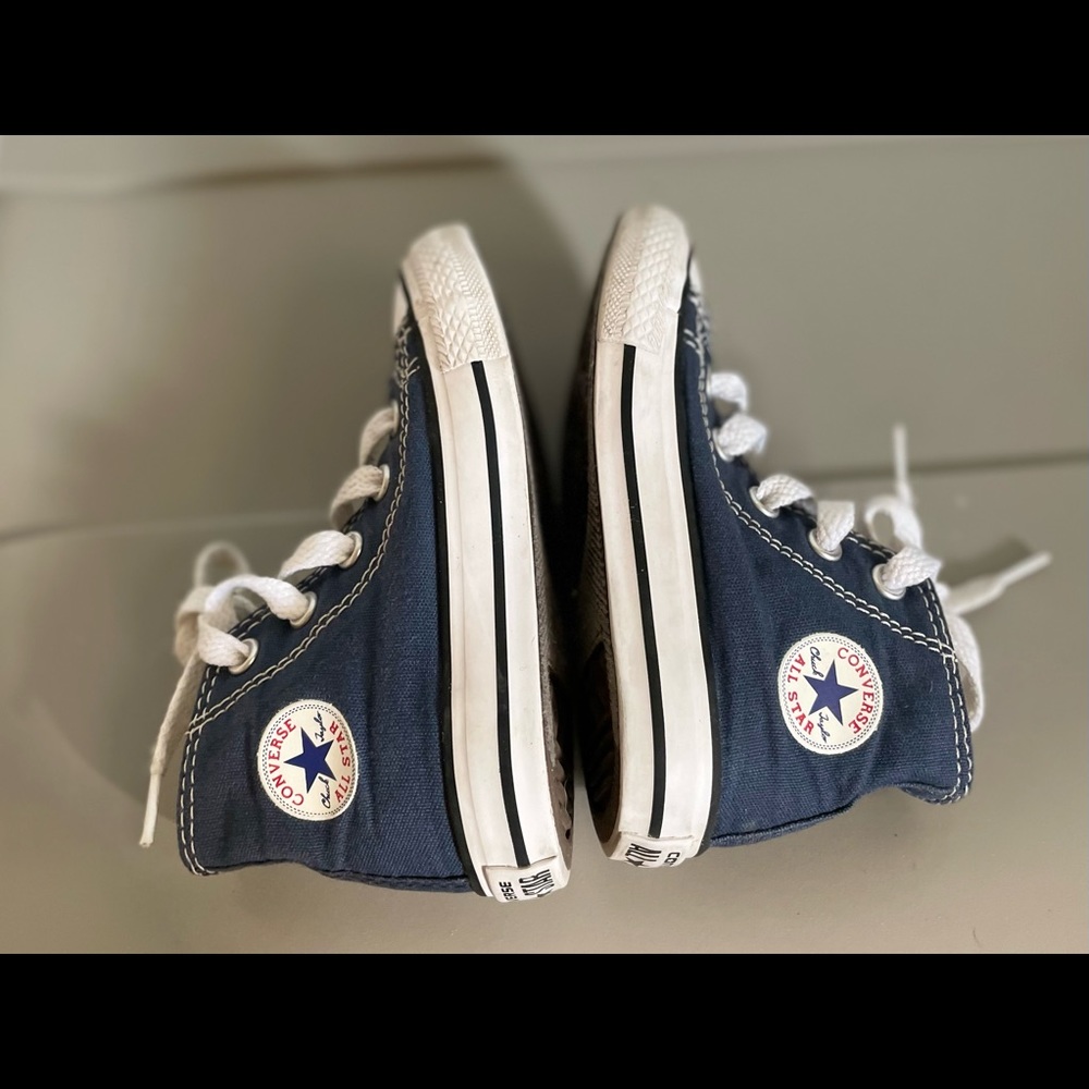 Toddler Blue Converse Hightop shoes